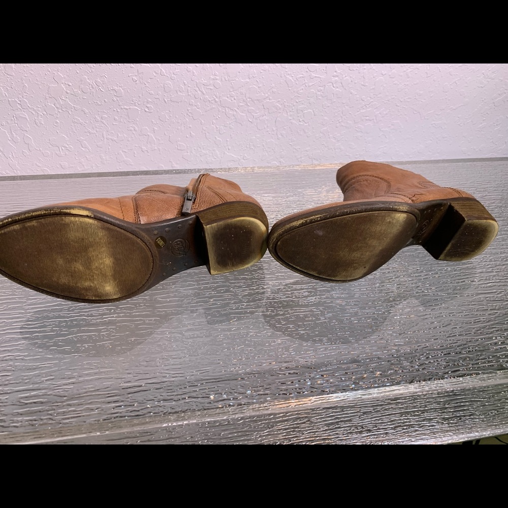 Lucky Leather Boots (Pls see video) - Picture 13 of 16